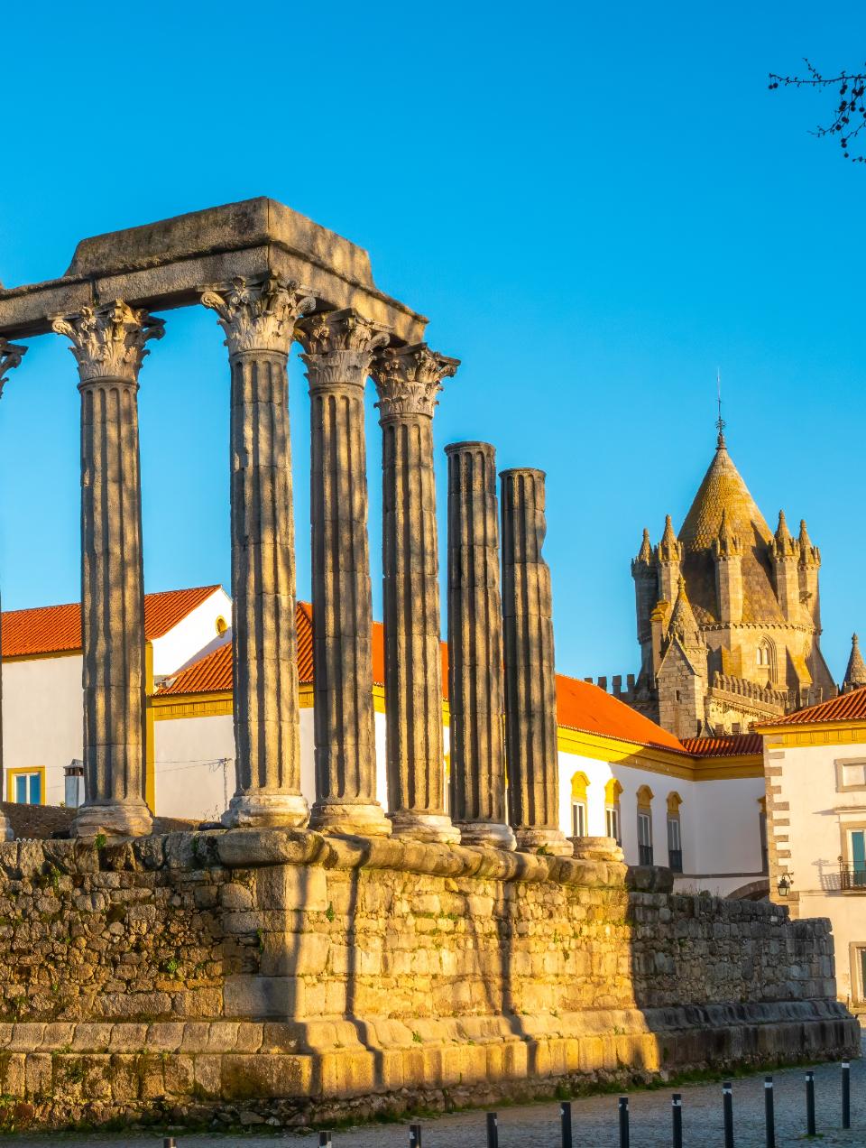 Where to go in Central Portugal | Évora