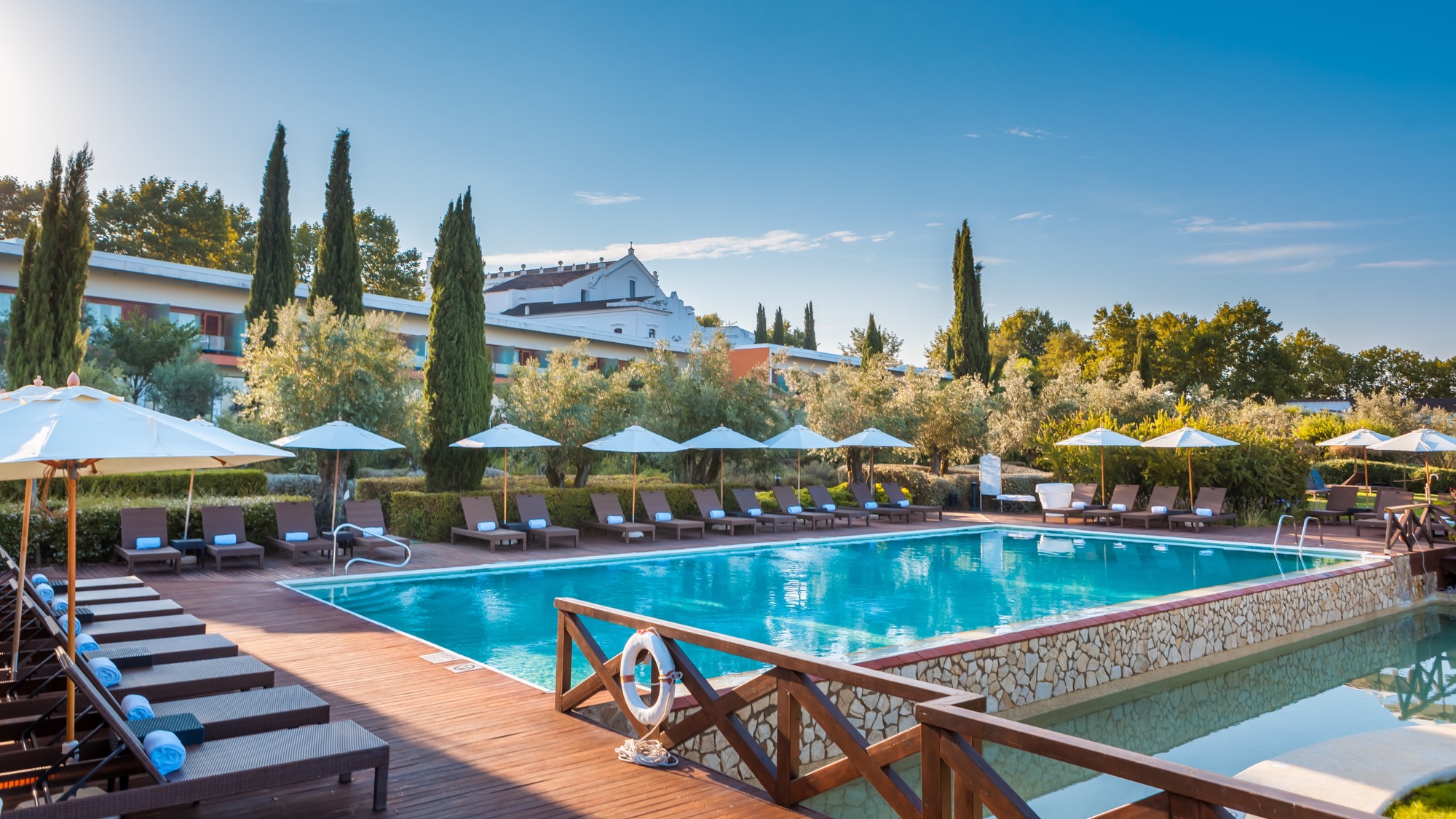 Convento do Espinheiro, Historic Hotel & Spa | Swimming Pool