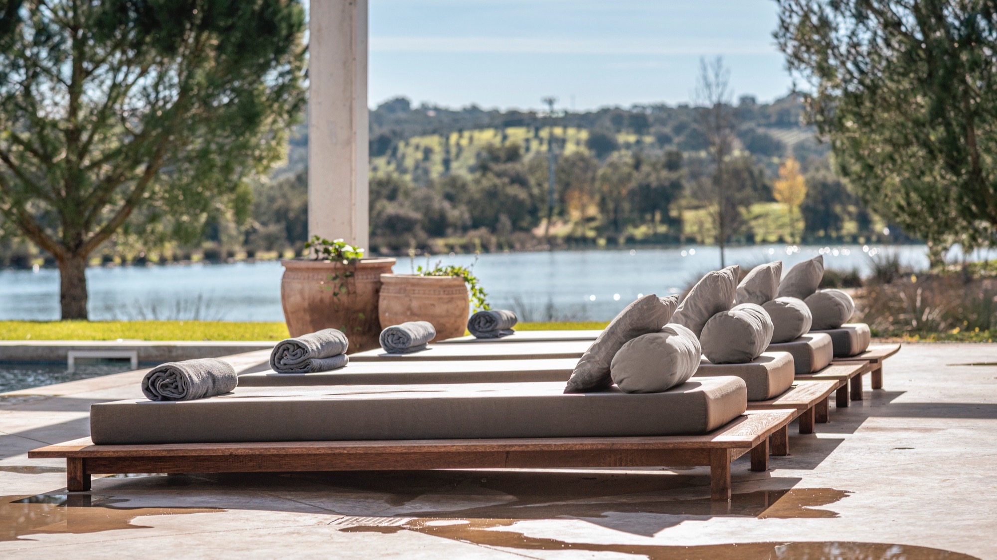 L'and Vineyards | Lake Villa Pool