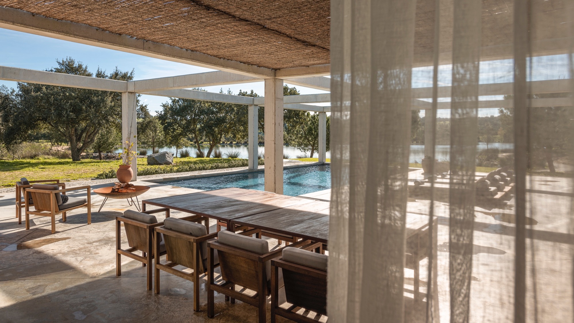 L'and Vineyards | Pool