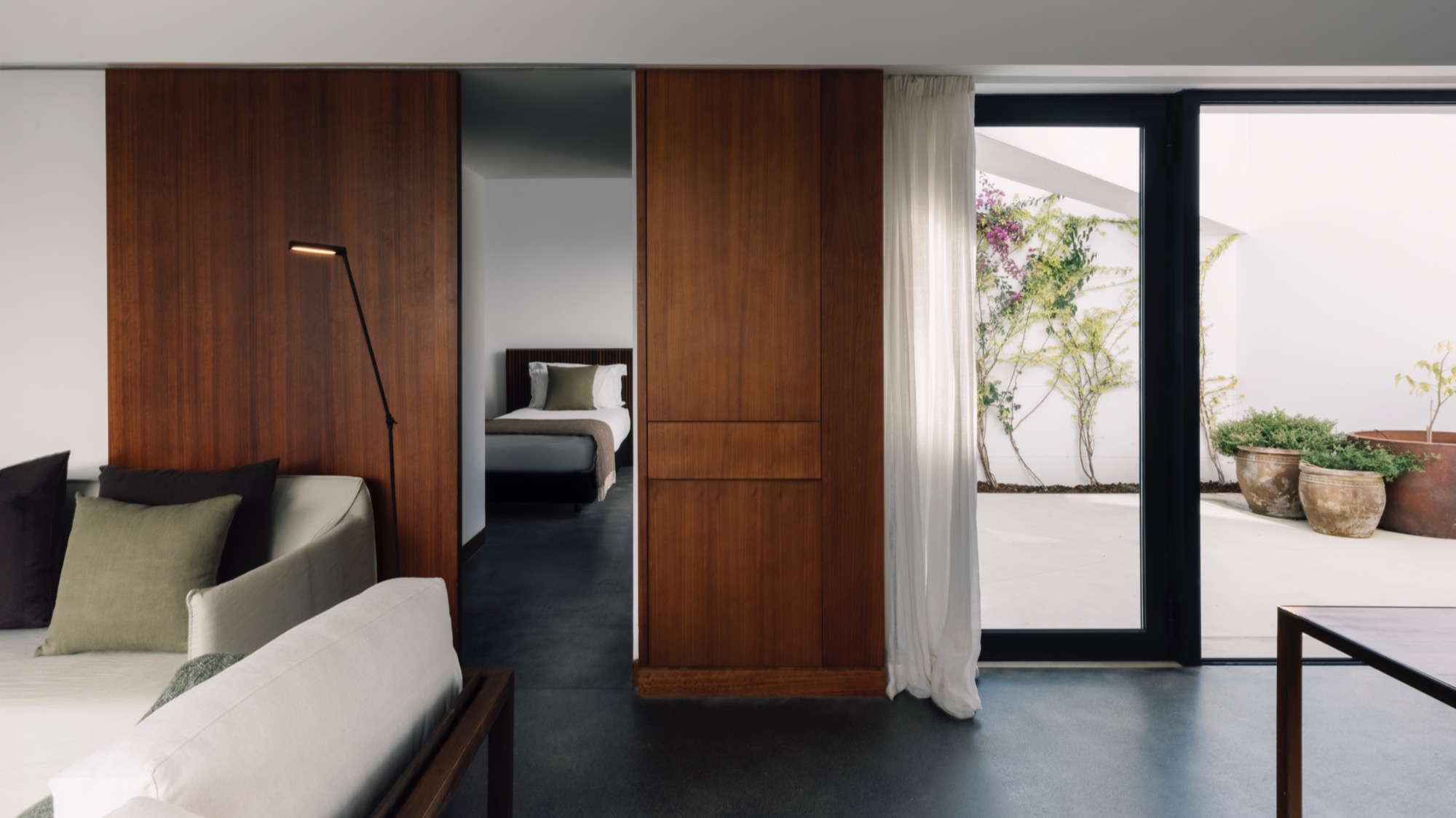 L'and Vineyards | Decoration