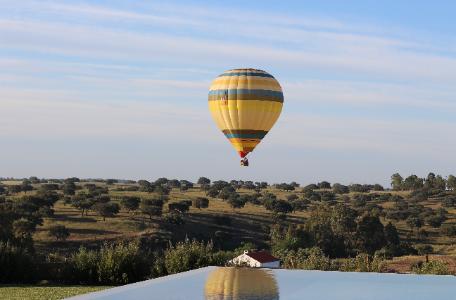 Hot-air balloon ride over Alqueva lake