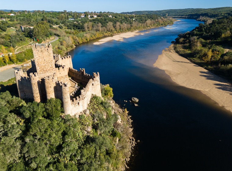 Secrets of the Knights Templar: Tomar and Almourol in 1 Day (with olive oil tasting)
