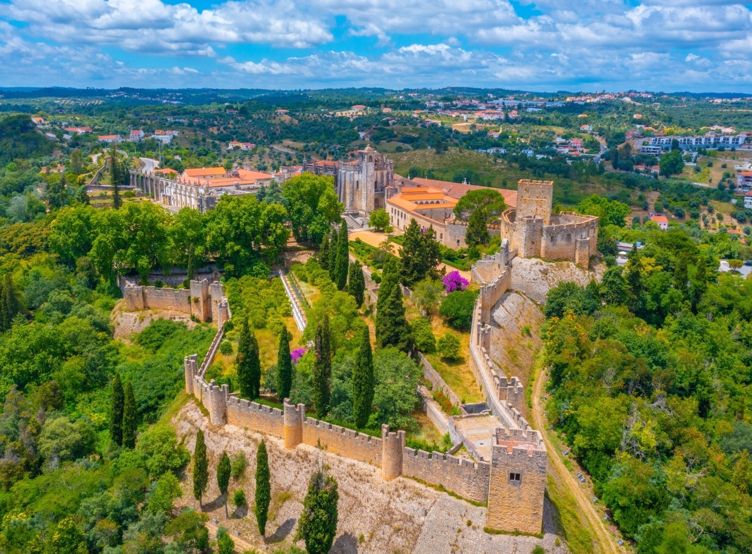 Secrets of the Knights Templar: Tomar and Almourol in 1 Day (with olive oil tasting)